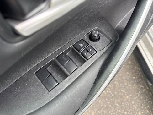 Used 2023 Toyota Corolla SE FWD image 23