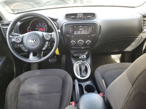 Used 2018 Kia Soul FWD image 10