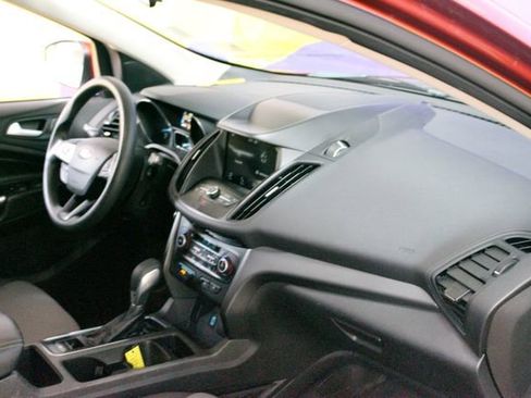 Used 2019 Ford Escape SE FWD image 12