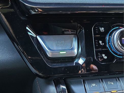 Used 2022 GMC Sierra 1500 AT4 w/ AT4 Premium Package image 31