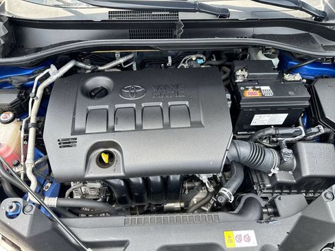 Used 2020 Toyota C-HR XLE FWD image 24