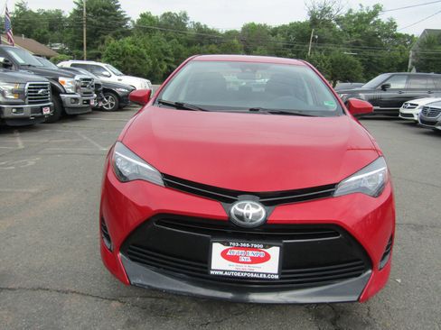 Used 2017 Toyota Corolla LE image 2