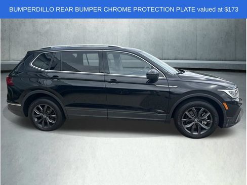 Used 2023 Volkswagen Tiguan SE w/ Panoramic Sunroof Package AWD/4WD image 8