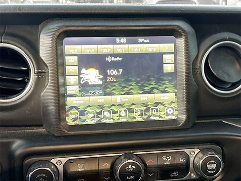 Used 2021 Jeep Wrangler Unlimited Sahara image 16