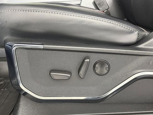 Certified 2024 Ford F350 Lariat w/ Sport Appearance Package image 27