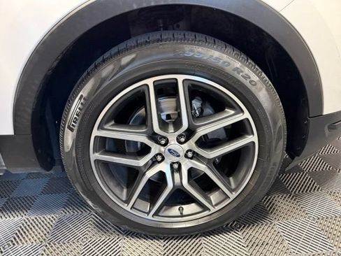 Used 2019 Ford Explorer Sport w/ Equipment Group 401A AWD/4WD image 48