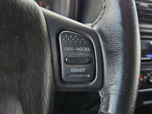 Used 2005 Jeep Wrangler X w/ Tire & Wheel Group (Ecco) AWD/4WD image 26