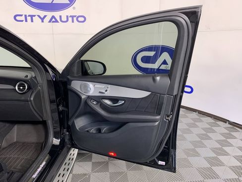 Used 2019 Mercedes-Benz GLC 300 4MATIC Coupe image 40