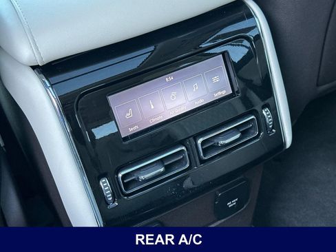 Used 2024 Lincoln Aviator Black Label AWD/4WD image 15