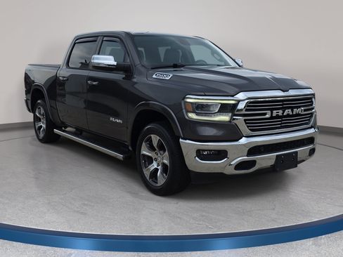 Used 2019 RAM 1500 Laramie AWD/4WD image 4