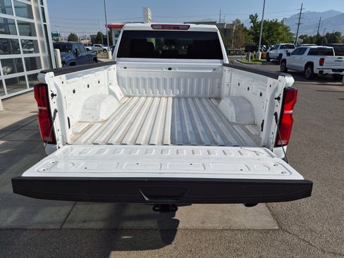 Used 2025 Chevrolet Silverado 3500 LTZ AWD/4WD image 29