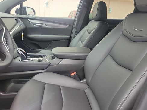 Used 2026 Cadillac XT5 Luxury FWD image 30