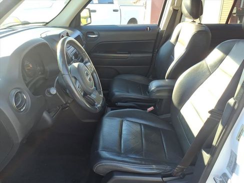 Used 2015 Jeep Patriot High Altitude image 2