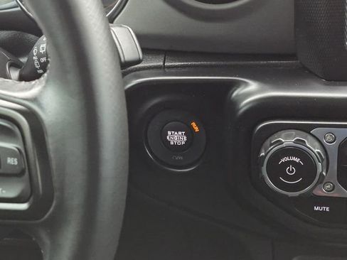 Used 2022 Jeep Wrangler Unlimited Sport AWD/4WD image 18
