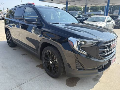 Used 2019 GMC Terrain SLE w/ Black Edition AWD/4WD image 4