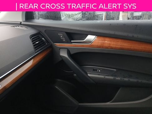 Used 2022 Audi Q5 2.0T Premium w/ Convenience Package AWD/4WD image 15