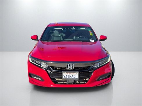 Used 2018 Honda Accord Sport image 2