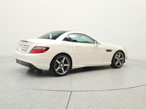 Used 2015 Mercedes-Benz SLK 350 image 5