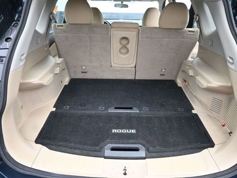Used 2016 Nissan Rogue S image 6