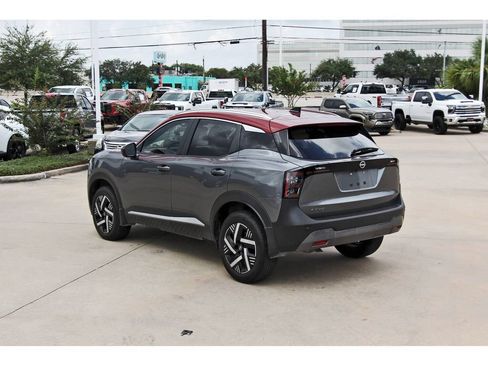 Used 2026 Nissan Kicks SV FWD image 5
