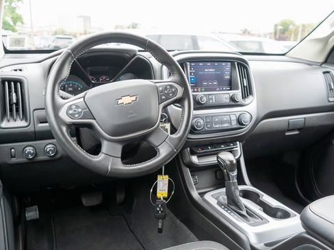Used 2022 Chevrolet Colorado LT image 11