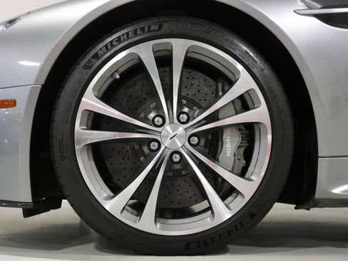 Used 2012 Aston Martin V12 Vantage Coupe image 36