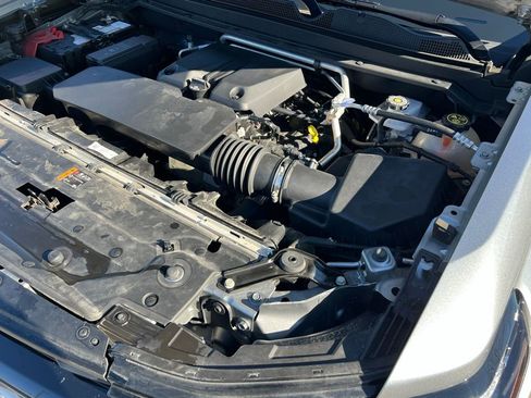 Used 2023 Chevrolet Colorado Z71 w/ Z71 Convenience Package 2 image 43