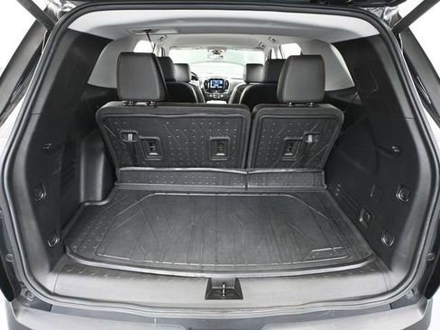 Used 2020 Chevrolet Traverse LT w/ Driver Confidence II Package AWD/4WD image 41