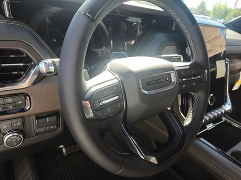 New 2026 GMC Yukon Denali Ultimate AWD/4WD image 12