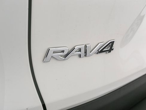 Used 2020 Toyota RAV4 LE w/ All Weather Liner Package image 10