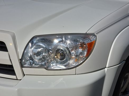 Used 2007 Toyota 4Runner Limited AWD/4WD image 26