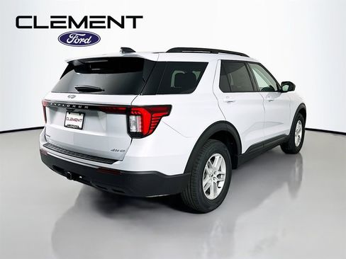 New 2026 Ford Explorer Active image 6