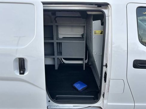 Used 2021 Nissan NV200 SV image 16