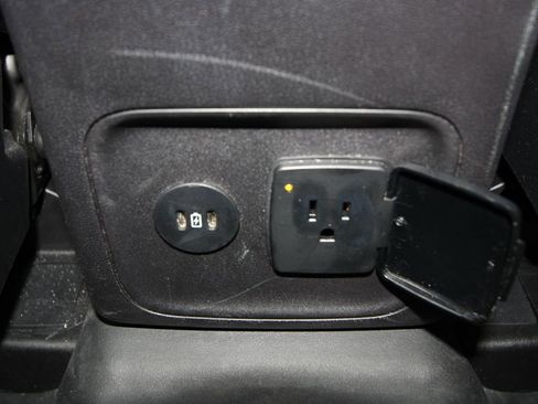 Used 2025 Ford Bronco Sport Badlands AWD/4WD image 30