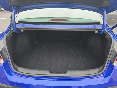 Used 2024 Hyundai Elantra SEL image 12