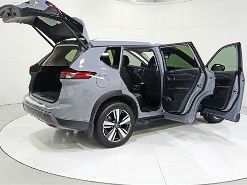 Certified 2025 Nissan Rogue SL AWD/4WD image 32