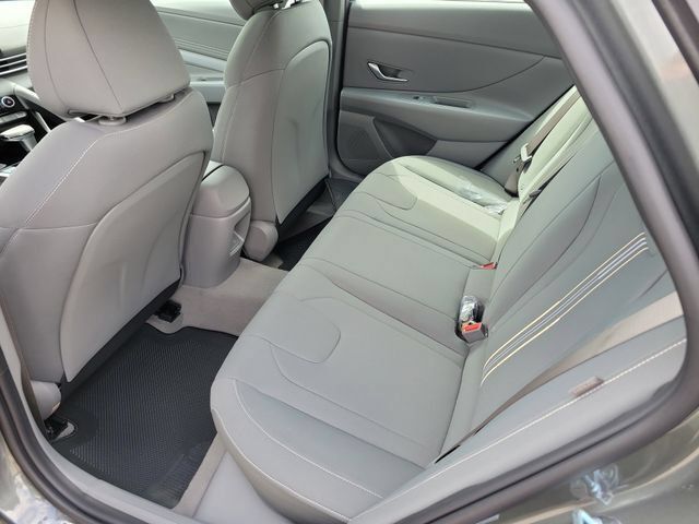 New 2026 Hyundai Elantra Sport FWD image 22