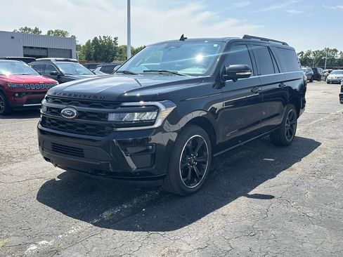 Used 2023 Ford Expedition Max Limited AWD/4WD image 7