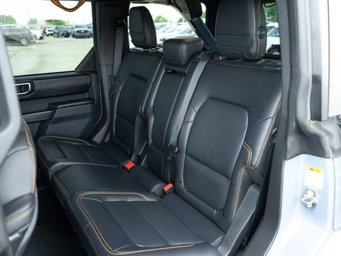 Used 2024 Ford Bronco Badlands AWD/4WD image 14