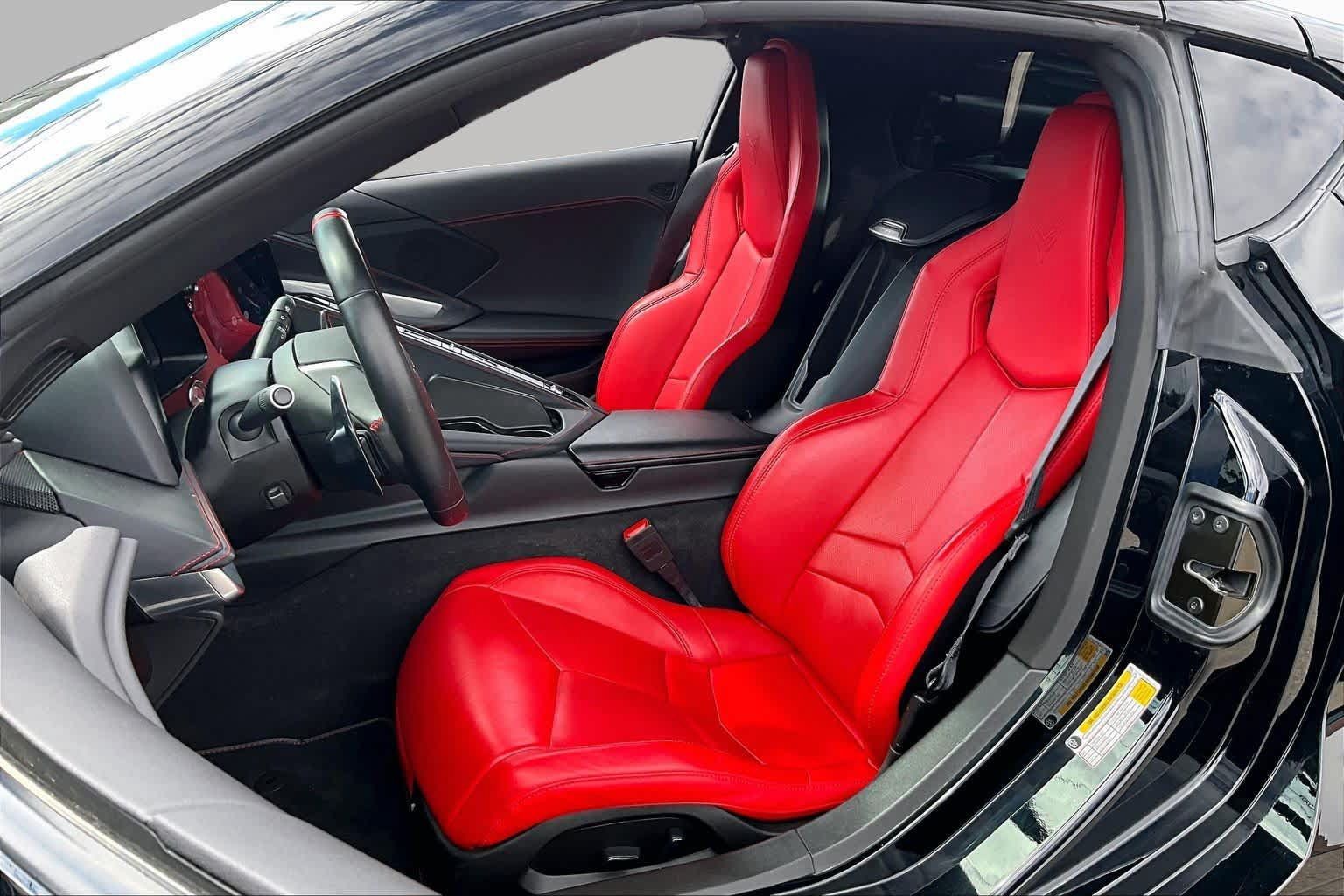 Used 2024 Chevrolet Corvette Stingray Coupe w/ 1LT RWD image 8