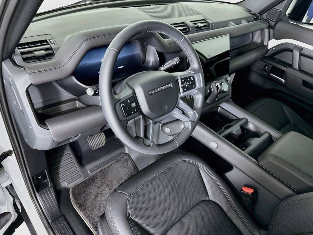 Used 2026 Land Rover Defender 110 S AWD/4WD image 9
