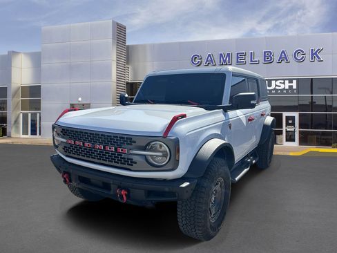 Used 2025 Ford Bronco Badlands AWD/4WD image 17