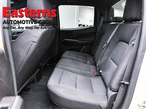 Used 2023 Chevrolet Colorado W/T RWD image 20