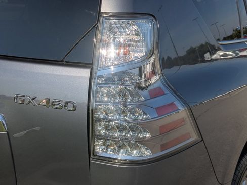 Used 2018 Lexus GX 460 Premium w/ Premium Package AWD/4WD image 33