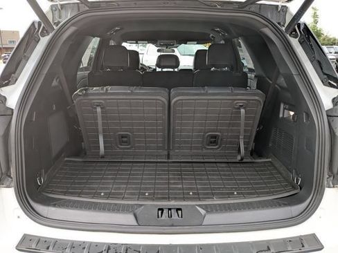 Used 2025 Ford Explorer ST-Line w/ ST-Line Street Pack AWD/4WD image 19