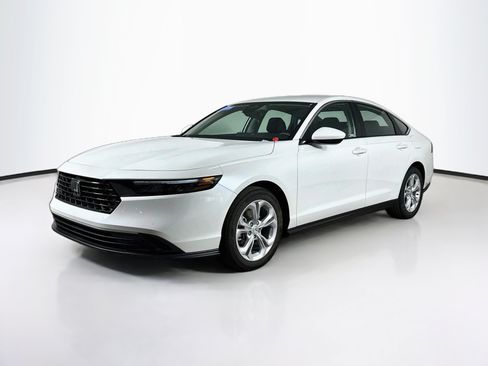 Used 2026 Honda Accord LX image 4
