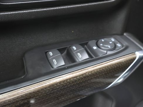 Used 2023 Chevrolet Silverado 2500 LT AWD/4WD image 41