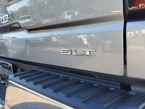 Used 2023 GMC Sierra 1500 SLT w/ SLT Premium Plus Package RWD image 8