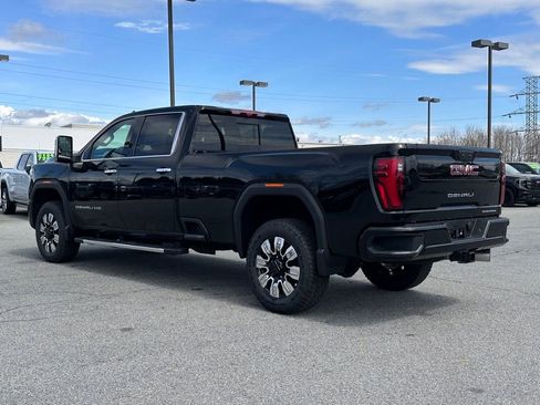 New 2026 GMC Sierra 3500 Denali w/ Denali Reserve Package AWD/4WD image 7