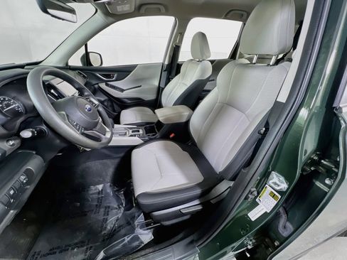 Used 2023 Subaru Forester AWD/4WD image 19